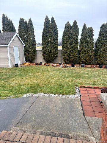 17400 Timothy Drive, Southgate, MI 48195