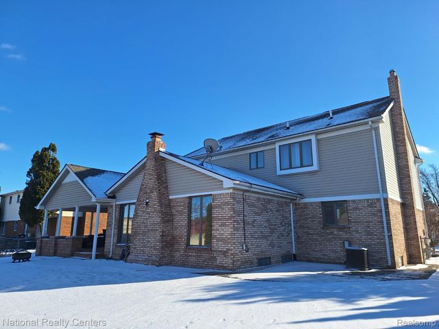 17400 Timothy Drive, Southgate, MI 48195