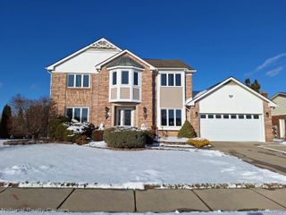 17400 Timothy Drive, Southgate, MI 48195