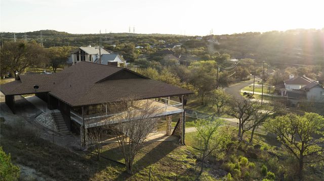 200 Kings Way, Cottonwood Shores, TX 78657
