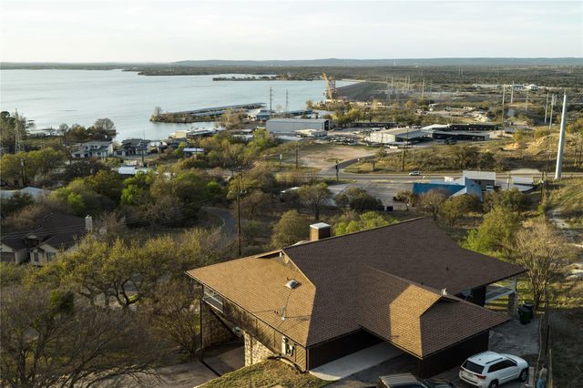 200 Kings Way, Cottonwood Shores, TX 78657