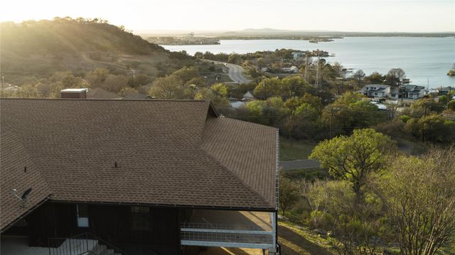 200 Kings Way, Cottonwood Shores, TX 78657