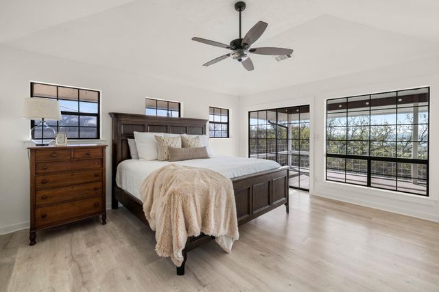 200 Kings Way, Cottonwood Shores, TX 78657
