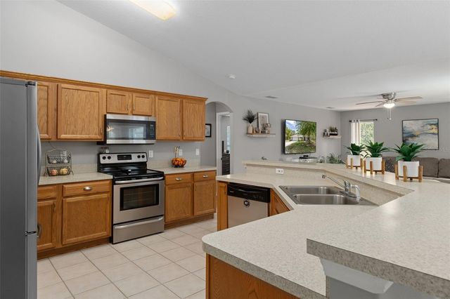 35 CHERRYPALM COURT, Homosassa, FL 34446