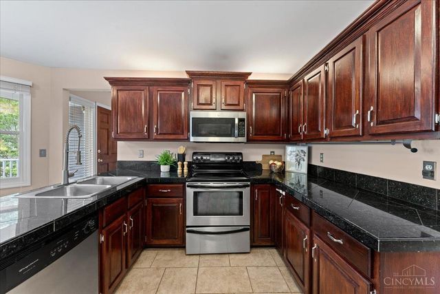 3559 Kroger Avenue, Cincinnati, OH 45226
