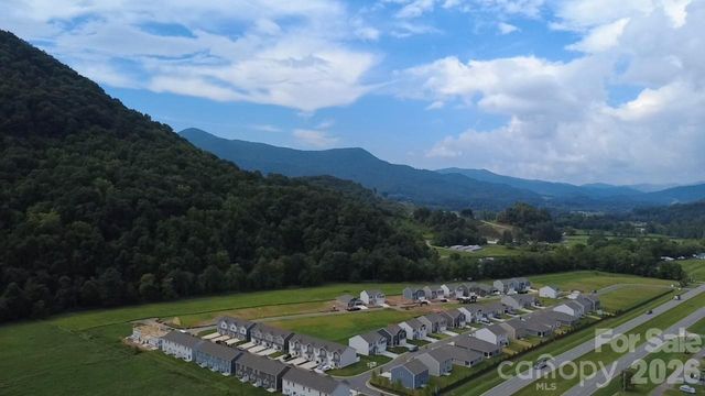 42 Creekwalk Lane, Waynesville, NC 28785