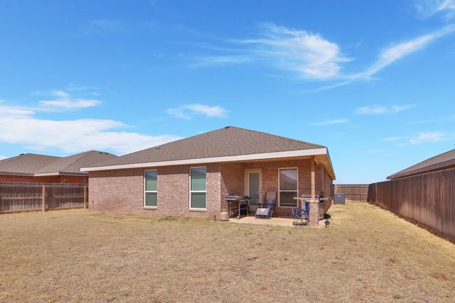 8411 10th Place, Lubbock, TX 79416