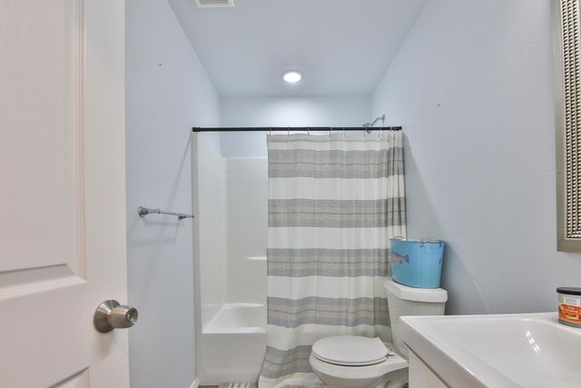 8411 10th Place, Lubbock, TX 79416