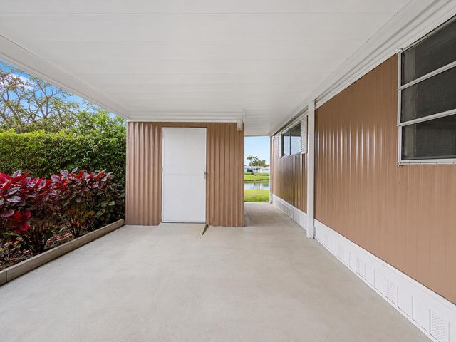 656 Sun Ray Court, Boynton Beach, FL 33436