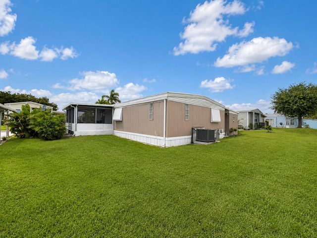 656 Sun Ray Court, Boynton Beach, FL 33436