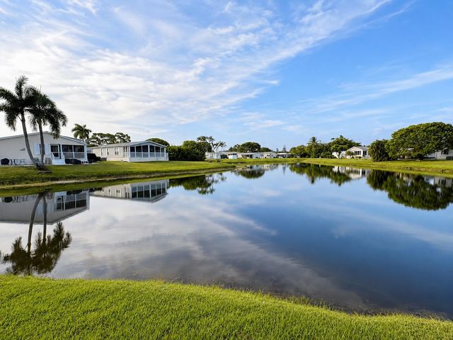 656 Sun Ray Court, Boynton Beach, FL 33436