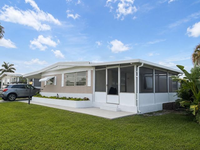 656 Sun Ray Court, Boynton Beach, FL 33436