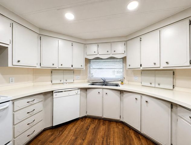 656 Sun Ray Court, Boynton Beach, FL 33436