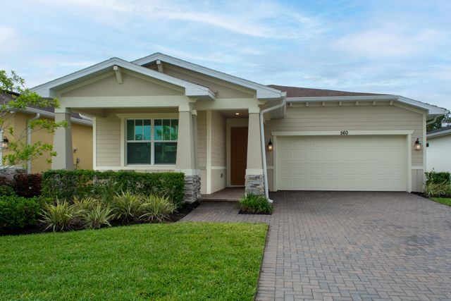 560 Veridian Circle NW, Palm Bay, FL 32907