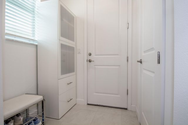 560 Veridian Circle NW, Palm Bay, FL 32907