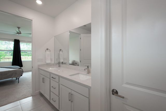 560 Veridian Circle NW, Palm Bay, FL 32907