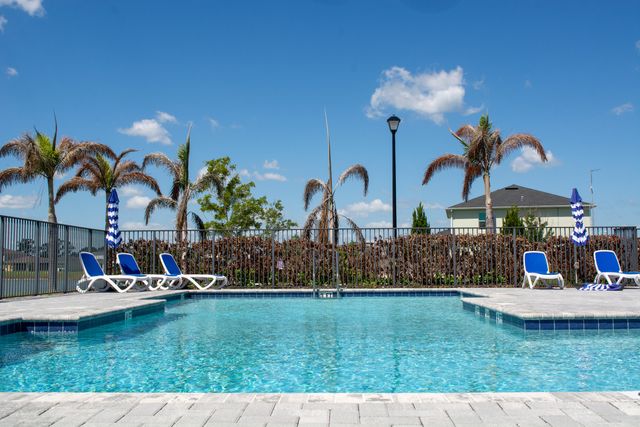 560 Veridian Circle NW, Palm Bay, FL 32907