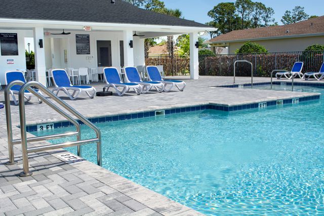 560 Veridian Circle NW, Palm Bay, FL 32907