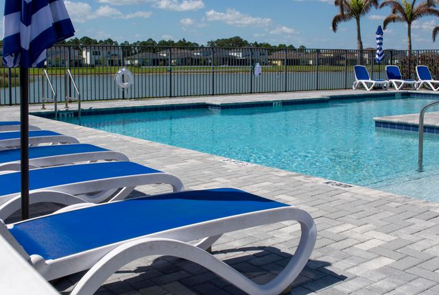 560 Veridian Circle NW, Palm Bay, FL 32907