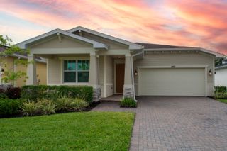 560 Veridian Circle NW, Palm Bay, FL 32907