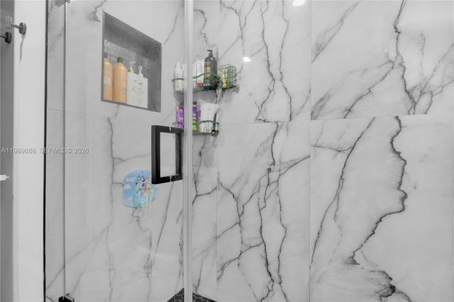 9956 SW 88th St 128-1, Miami, FL 33176