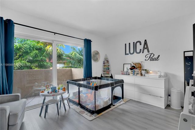 9956 SW 88th St 128-1, Miami, FL 33176