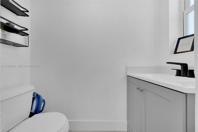 9956 SW 88th St 128-1, Miami, FL 33176