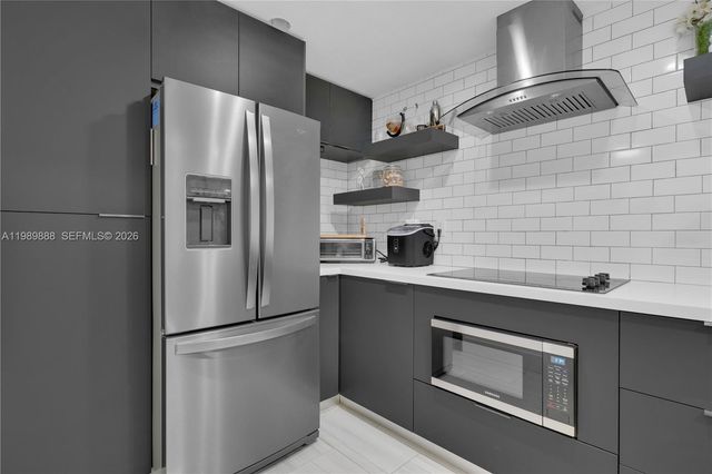 9956 SW 88th St 128-1, Miami, FL 33176