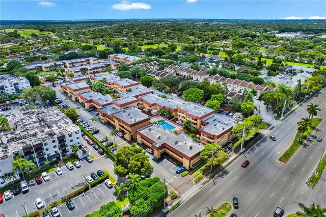 9956 SW 88th St 128-1, Miami, FL 33176