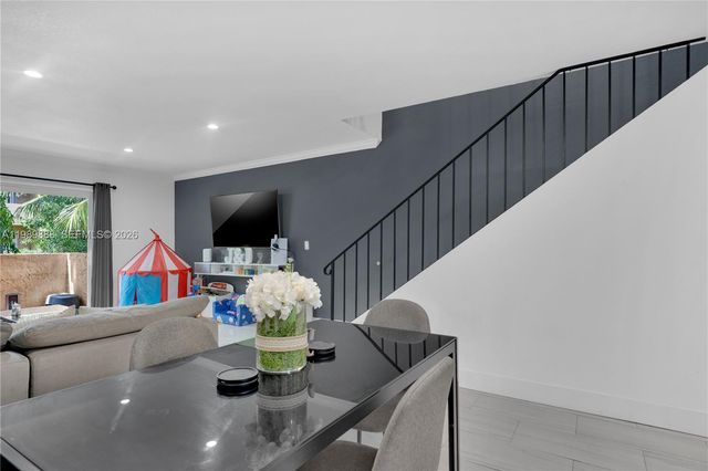 9956 SW 88th St 128-1, Miami, FL 33176