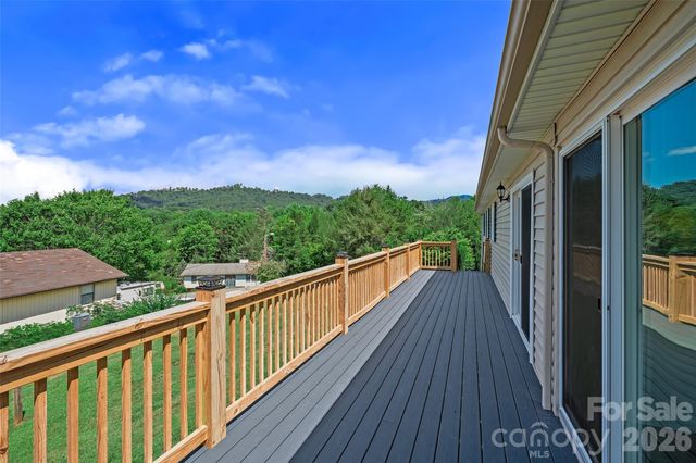 54 Terrace Drive, Weaverville, NC 28787