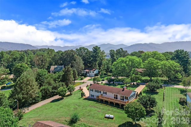 54 Terrace Drive, Weaverville, NC 28787