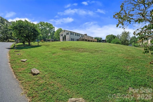 54 Terrace Drive, Weaverville, NC 28787