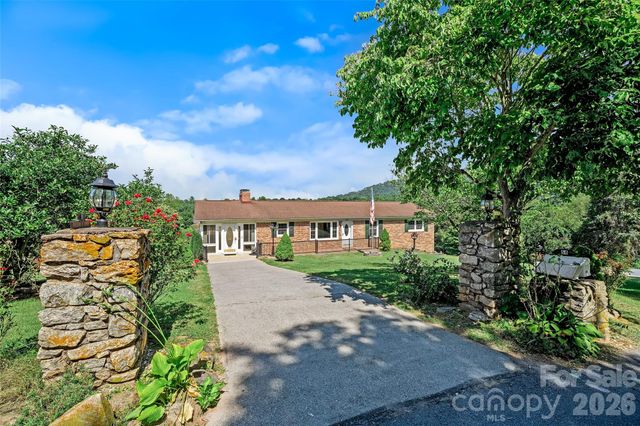 54 Terrace Drive, Weaverville, NC 28787