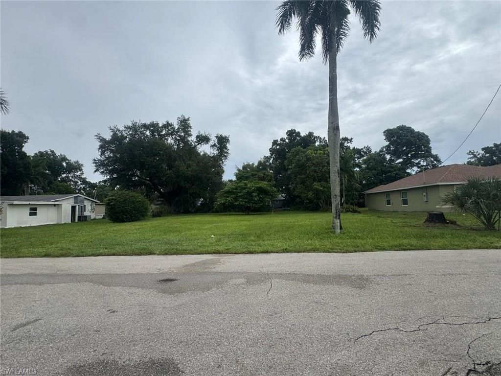 653 Oleander AVE, FORT MYERS, FL 33916 — exterior
