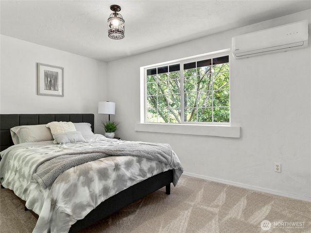 5432 Boston Harbor Road NE, Olympia, WA 98506