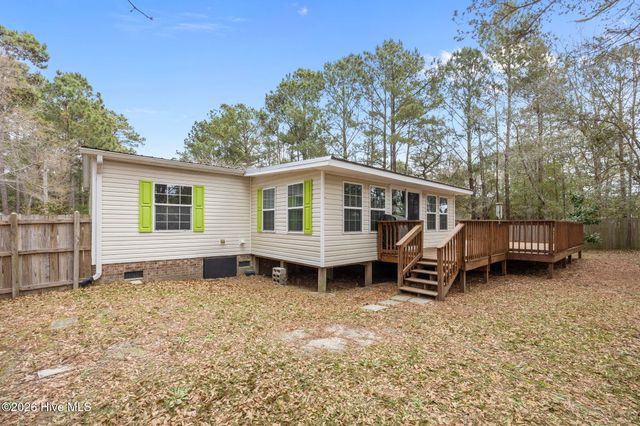 121 Bogue Forest Court, Newport, NC 28570