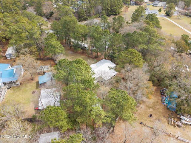 121 Bogue Forest Court, Newport, NC 28570