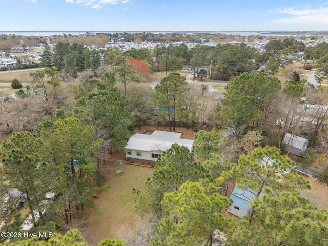 121 Bogue Forest Court, Newport, NC 28570