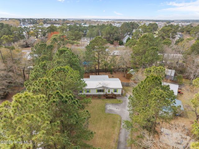 121 Bogue Forest Court, Newport, NC 28570