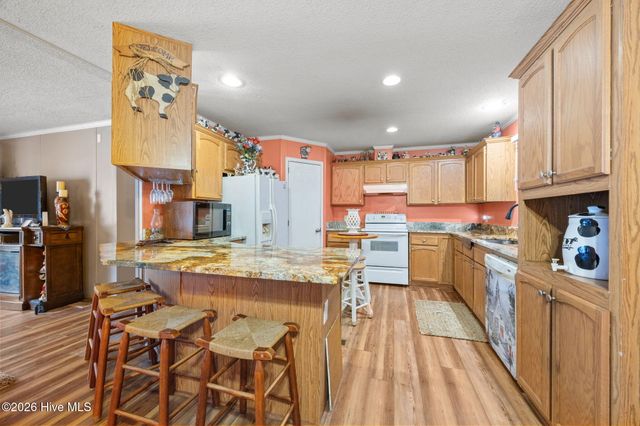 121 Bogue Forest Court, Newport, NC 28570