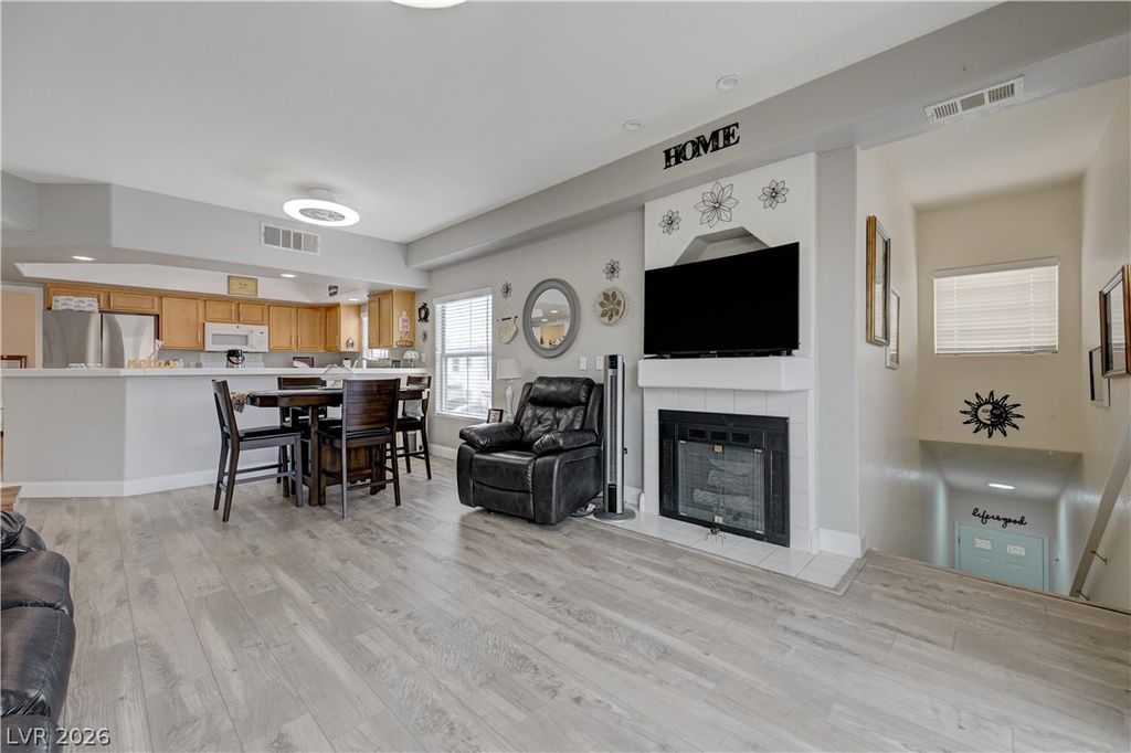 3604 Lisandro Street 201, Las Vegas, NV 89108 — photo 4