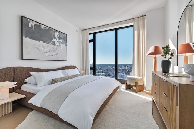 682 Atlantic Ave 39D, Boston, MA 02111