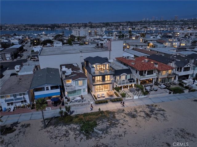 306 E Oceanfront, Newport Beach, CA 92661