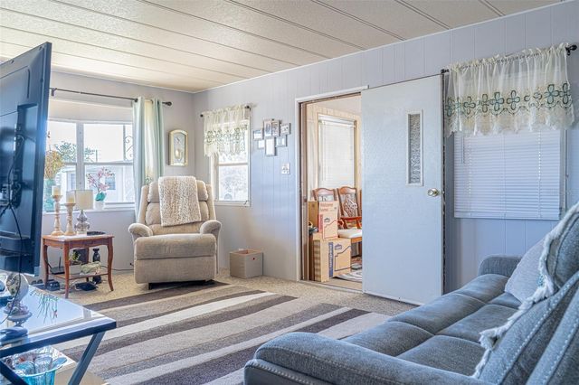 4603 NEWCOMB AVENUE, Zephyrhills, FL 33541