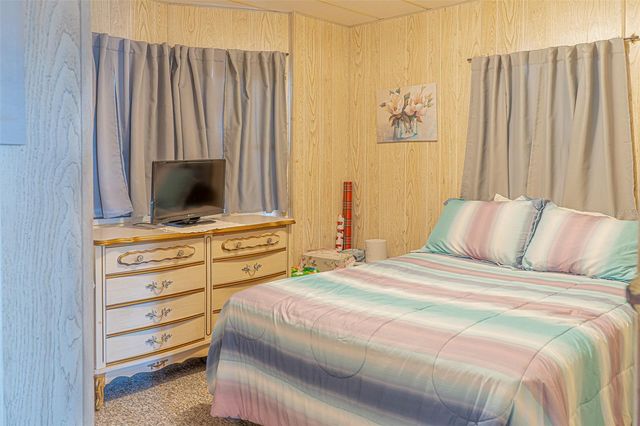 4603 NEWCOMB AVENUE, Zephyrhills, FL 33541