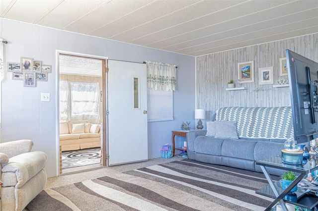 4603 NEWCOMB AVENUE, Zephyrhills, FL 33541