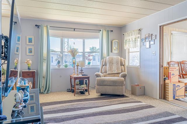 4603 NEWCOMB AVENUE, Zephyrhills, FL 33541