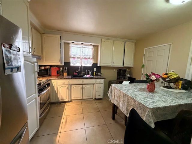 3358 Grandview, Jurupa Valley, CA 92509