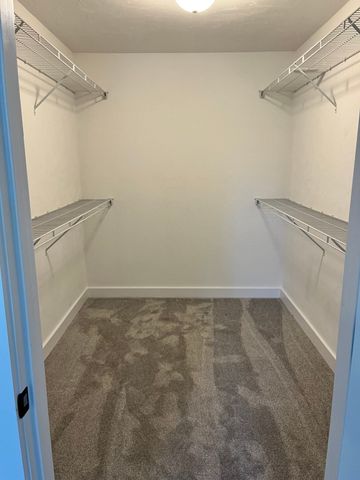 90 Howland Rd, Lakeville, MA 02347